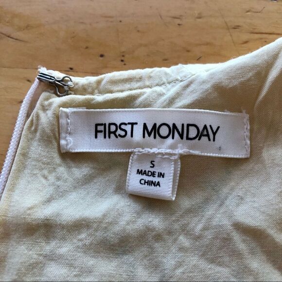 First Monday Floral Maxi Dress Size Small - Picture 9 of 12